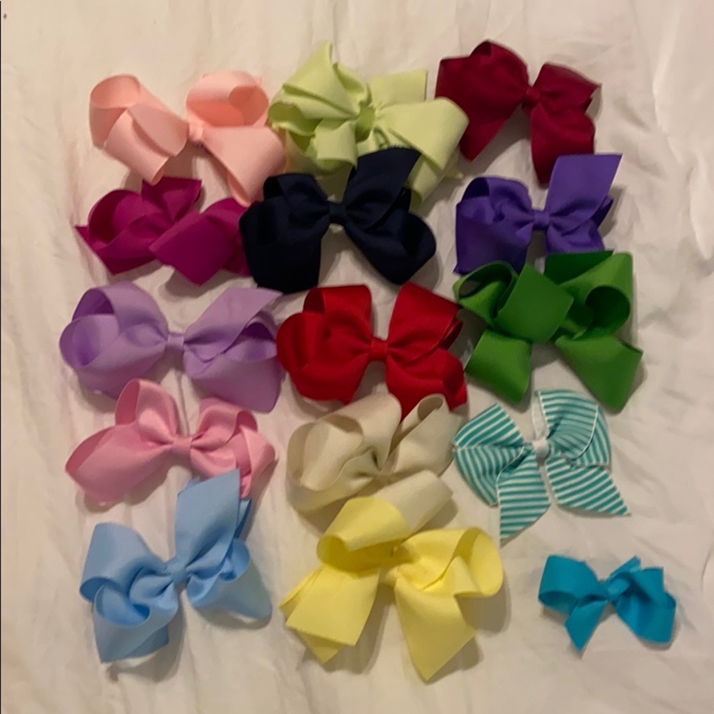 4” alligator clip bows